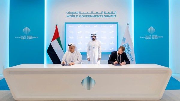 حمدان بن محمد يشهد توقيع مذكرة تفاهم بين «طرق دبي» و«بورنج كومباني»