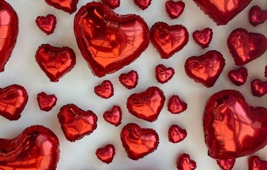 طالع الأبراج: الأبراج الأكثر حظًا فى يوم عيد الحب 2025.. حتى السناجل محظوظين