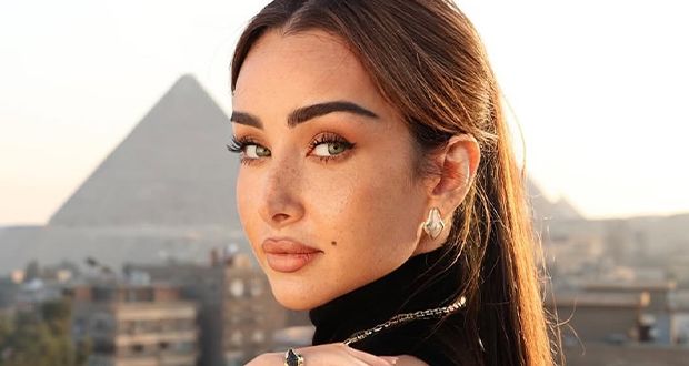 هنا الزاهد تتألق في جلسة تصوير جديدة: “ابنة الأهرامات”!