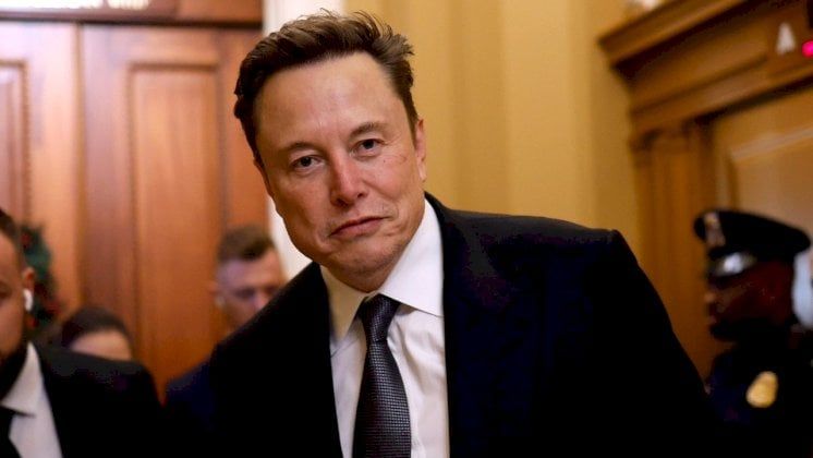 ماسك يتهم إدارة بايدن بتمويل "تضليل اجتماعي".. 9 ملايين دولار لرويترز