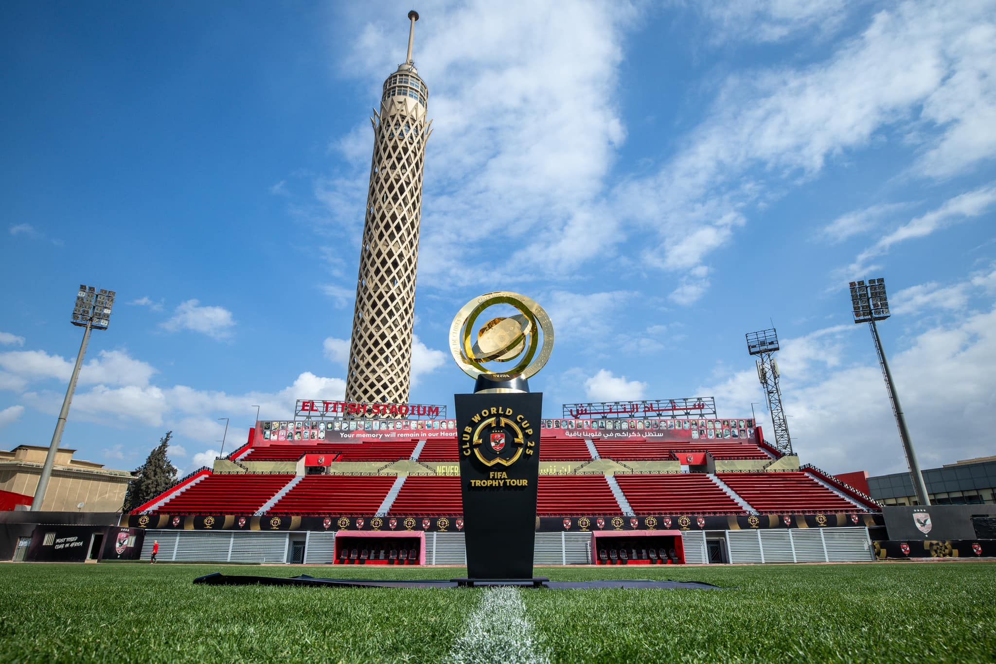 4 معالم تاريخية توثق زيارة كأس العالم للأندية للقاهرة في رحلته الترويجية