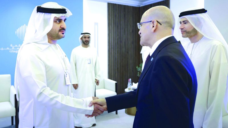 الامارات | مكتوم بن محمد يبحث تعزيز التعاون الاقتصادي مع وزير الخزانة التركي