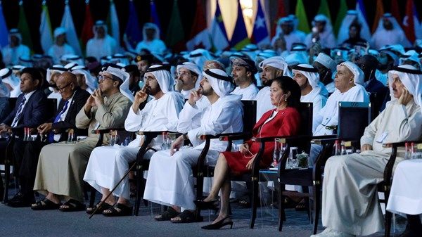 بحضور محمد بن راشد ومنصور بن زايد.. سيف بن زايد في القمة العالمية للحكومات: الإمارات تَعِد وتفي في كل الأوقات.. هذه هي مصداقية محمد بن زايد