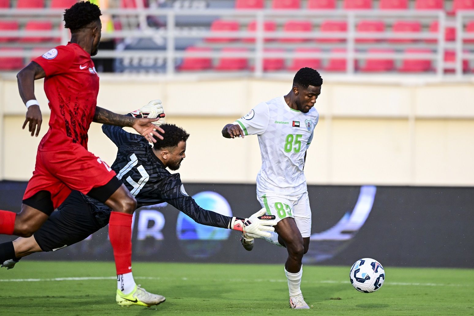 الامارات | البطائح ودبا الحصن في دائرة الخطر بعد التعادل 2-2
