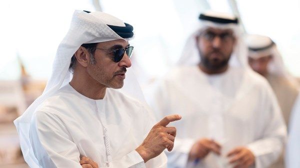 هزاع بن زايد يستقبل وفداً من هيئة أبوظبي للإسكان