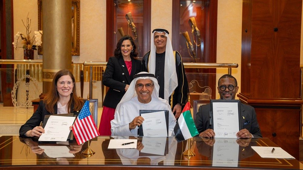 سعود بن صقر يستقبل حاكمة «ميشيغان» ويشهد توقيع اتفاقية لتعزيز الابتكار والنمو الاقتصادي