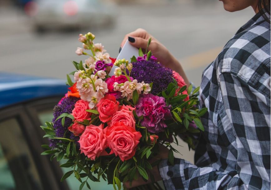 الامارات | باقات زهور ملوّثة بمبيدات حشرية في فرنسا