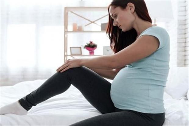 هل آلام المفاصل والعظام أثناء الحمل من علامات الولادة المبكرة؟