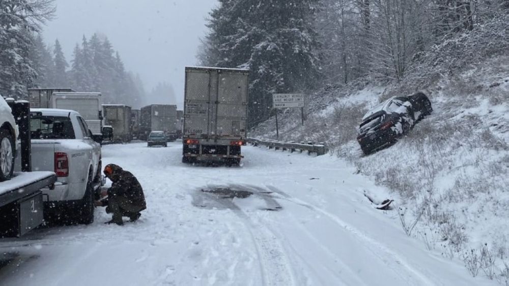 كاليفورنيا الجنوبية تواجه خطر تدفق الصخور والانهيارات الطينية