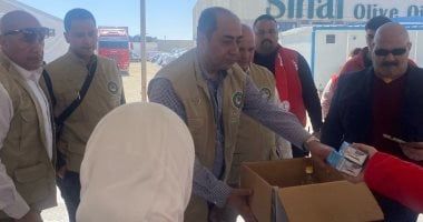 وفد الجامعة العربية يشارك في تعبئة المساعدات تمهيدا لتوصيلها لغزة