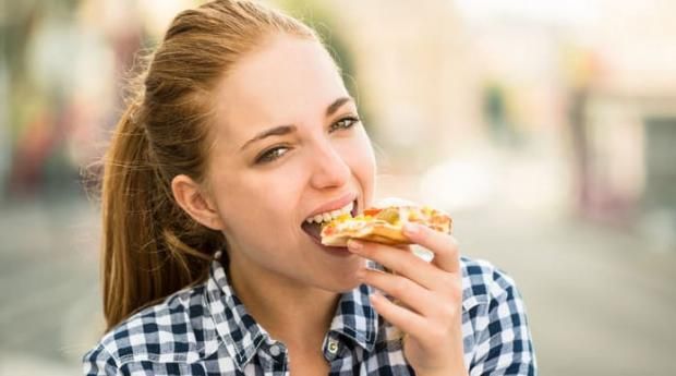 ماذا يحدث للجسم عند تناول نفس الطعام يوميا؟ نتائج غير متوقعة