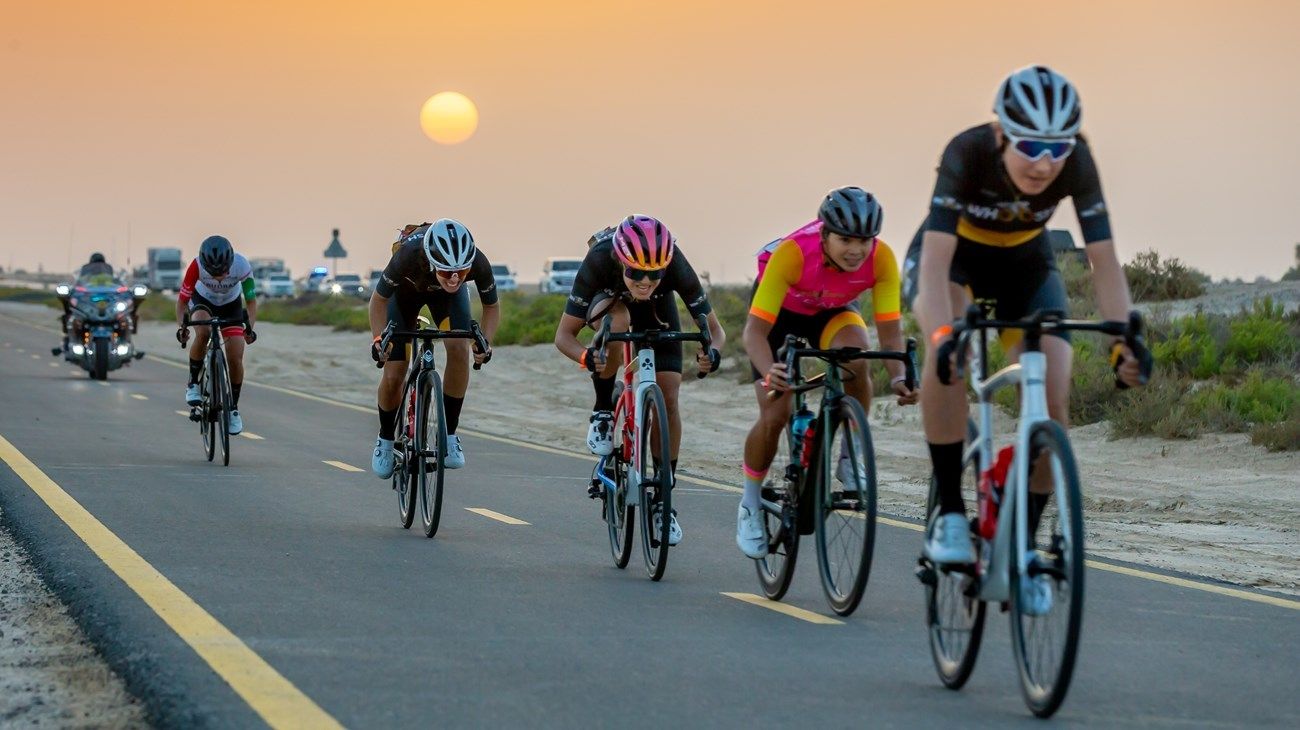 بتوجيهات وتحت رعاية محمد بن راشد.. بطولة السلم للدراجات الهوائية تنظم «سباق السيدات»