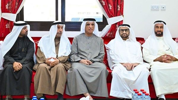 سعود بن صقر يقدم واجب العزاء في وفاة حميد عبيد الزعابي