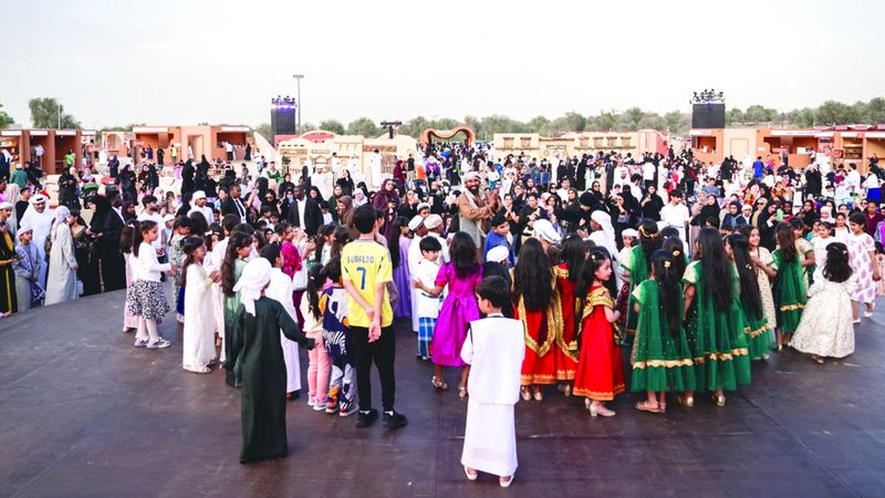الامارات | أجواء تراثية مبهجة في «فرجان دبي» احتفالاً بـ «حق الليلة»