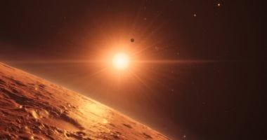 تكنولوجيا: علماء الفلك يرصدون نجمًا فائق السرعة قد يحمل كوكبًا معه