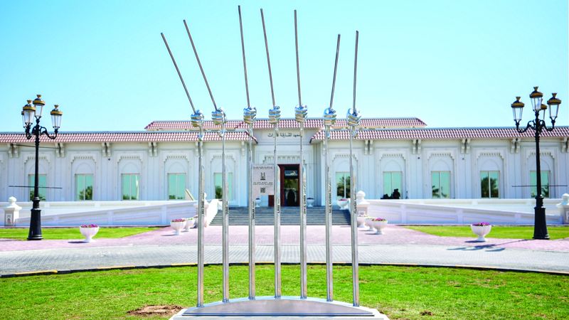 الامارات | نصب تذكاري لفن «العيّالة»