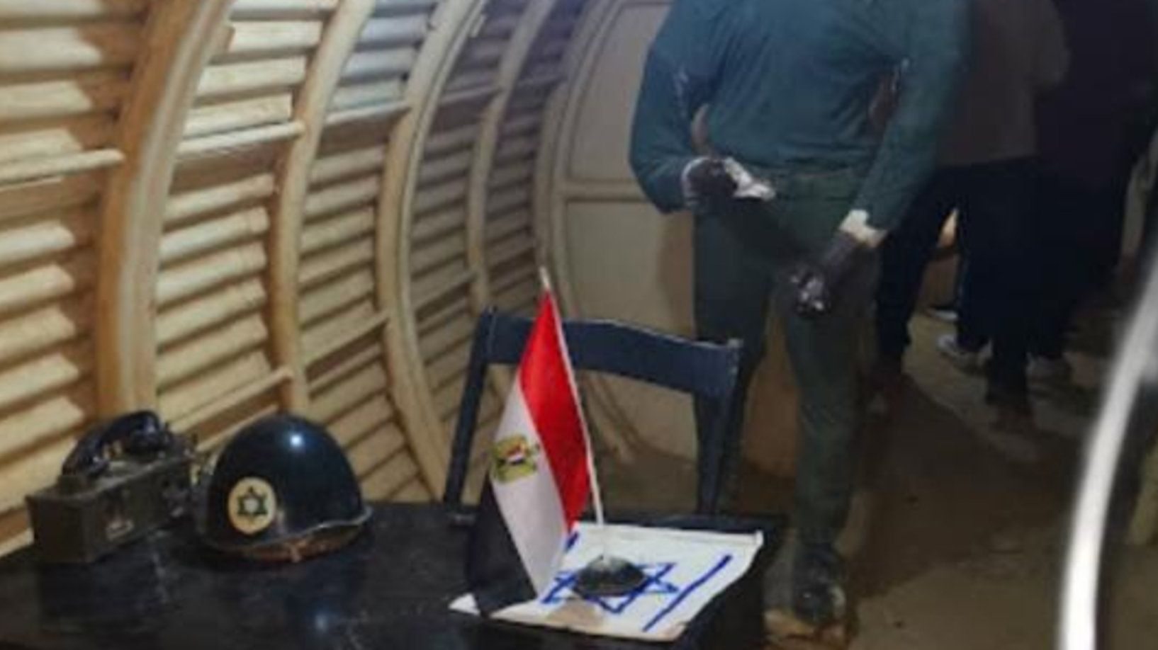 في تطور خطير...الجيش المصري يكشف عن قدراته العسكرية في سيناء "صواريخ تحت الارض وانفاق عملاقة" شاهد فيديو"