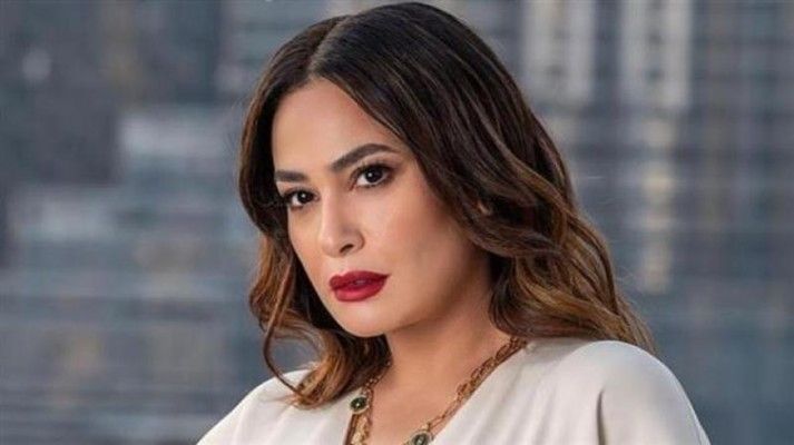 هند صبري تتحدث عن غيرة منة شلبي منها.. فما القصة؟