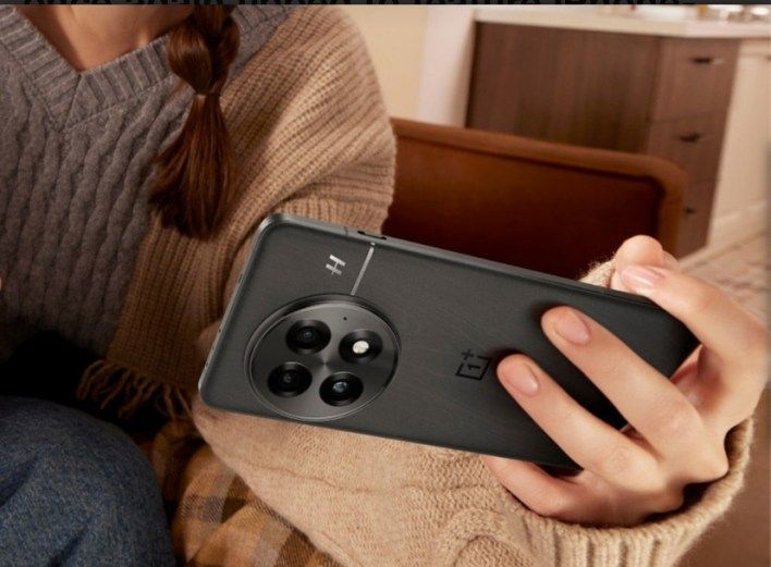 تكنولوجيا: هواتف OnePlus الرائدة القادمة تتجه مجددًا نحو زر الإجراء الشبيه بآيفون