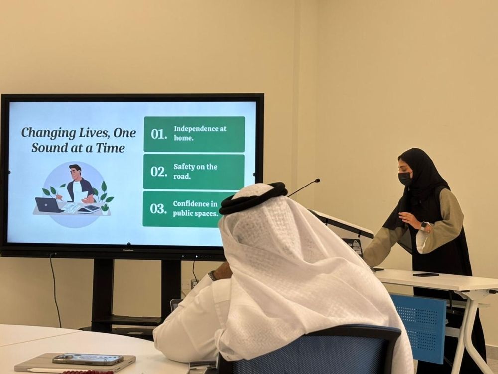 طالبات يبتكرن تطبيق الكتروني  لمساعدة الصم عبر الذكاء الاصطناعي