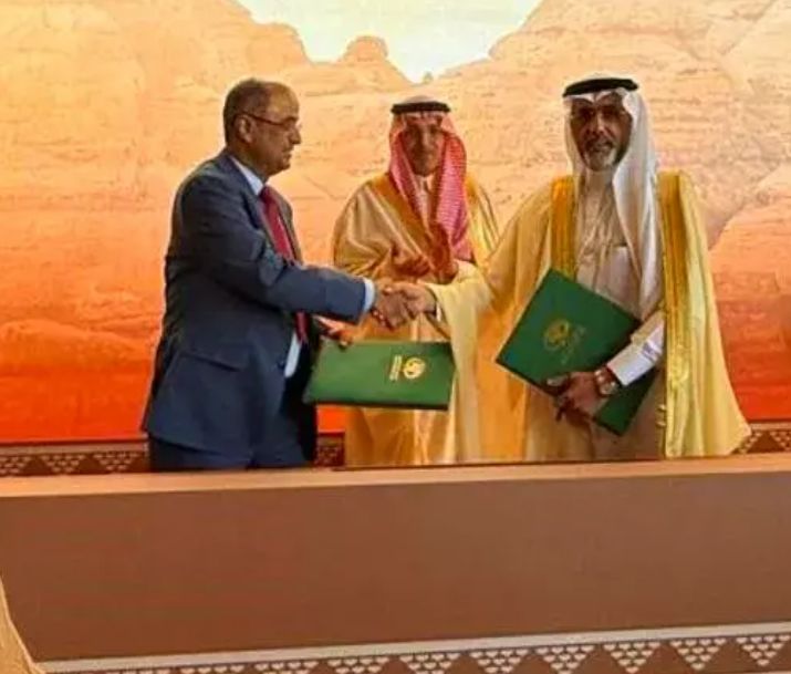 عاجل : بالتزامن مع انهيار العملة ...الحكومة الشرعية تزف بشرى سارة من الرياض للشعب اليمني