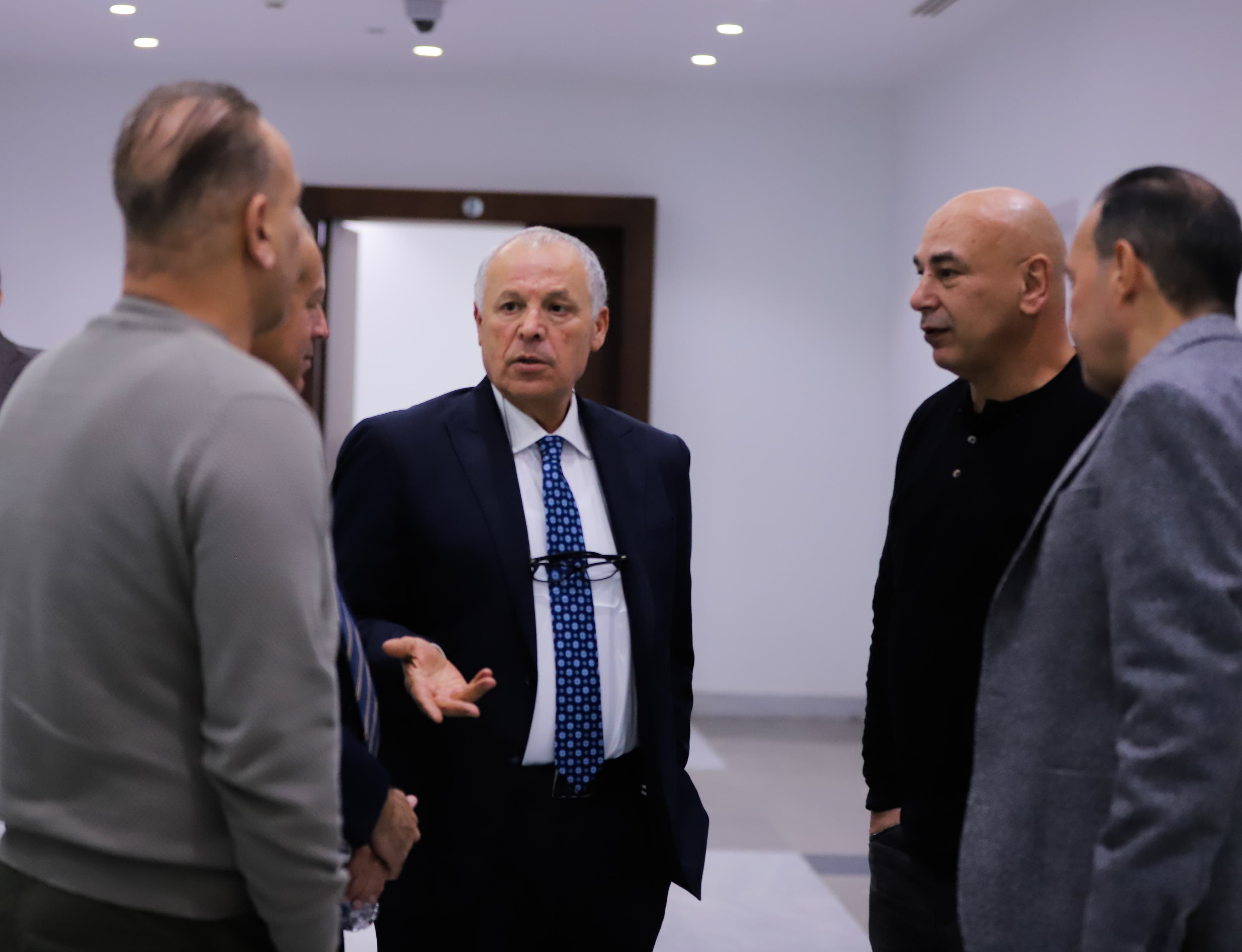 جلسة بين أبو ريدة والتوأم لمناقشة ترتيبات معسكر الإعداد لمباراتى إثيوبيا وسيراليون