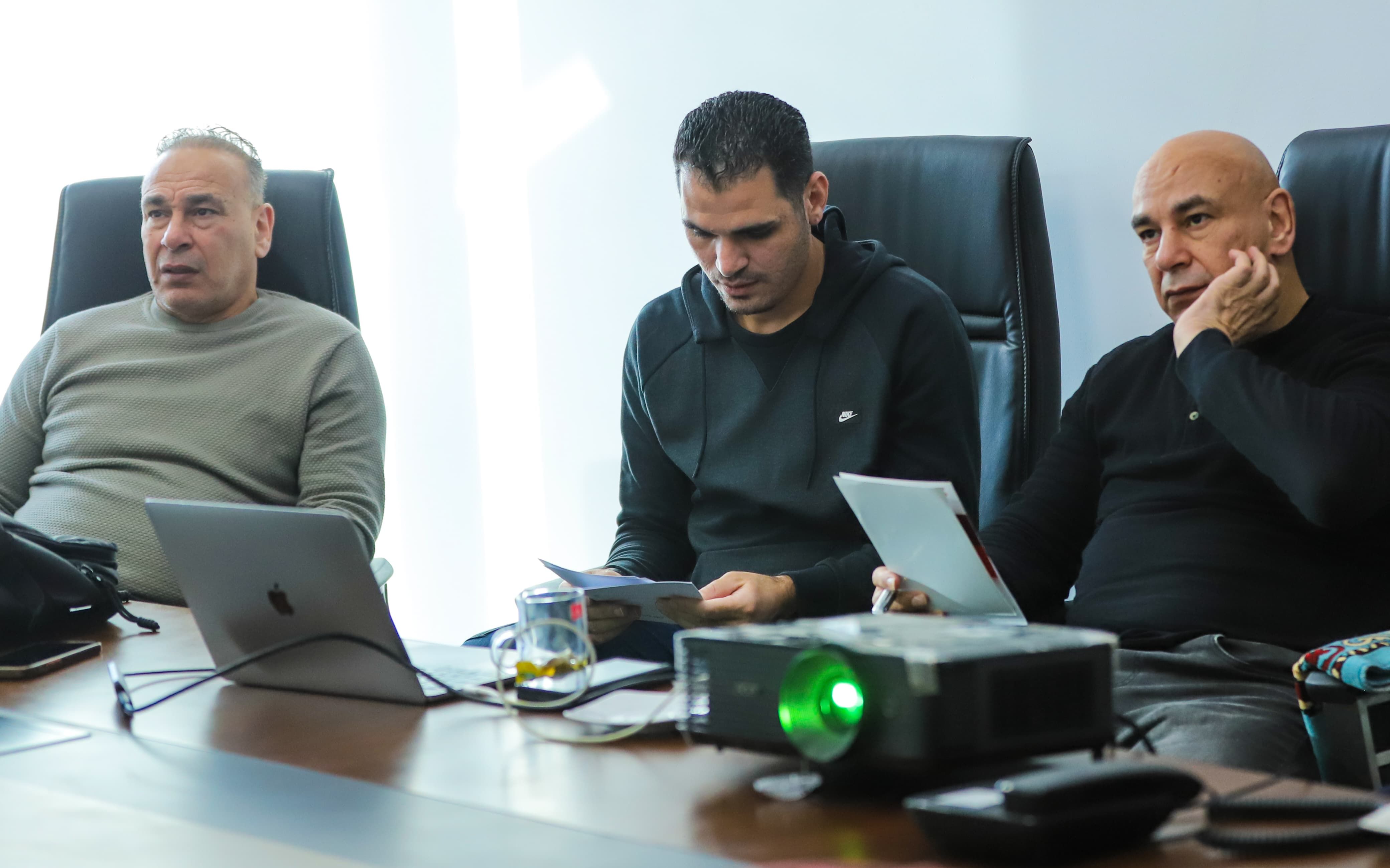 جلسة بين أبو ريدة والتوأم لمناقشة ترتيبات معسكر الإعداد لمباراتى إثيوبيا وسيراليون