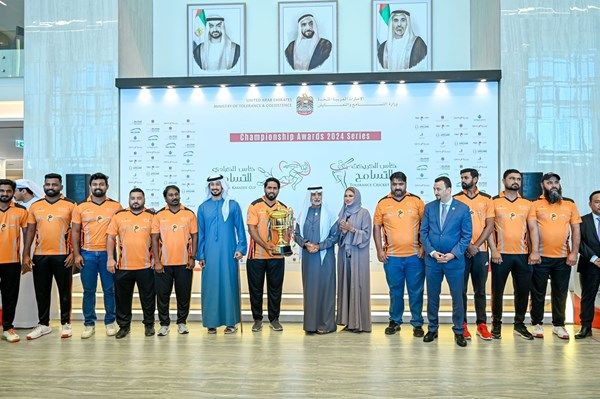 نهيان بن مبارك: عمال الإمارات شركاء في نهضتها ورعايتهم في مقدمة أولويات قيادتنا