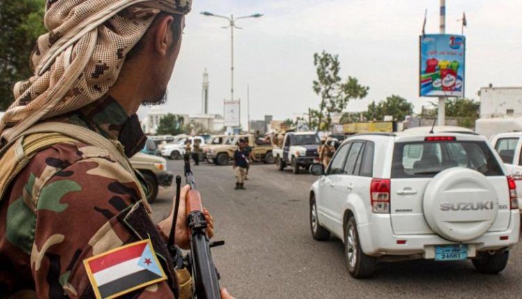 انقلاب في عدن يدعو إلى وضع قيادات الانتقالي بالسجون "تفاصيل"