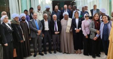 عمد ومشايخ وعائلات بنبان بأسوان يؤيدون الرئيس السيسي برفض التهجير القسري