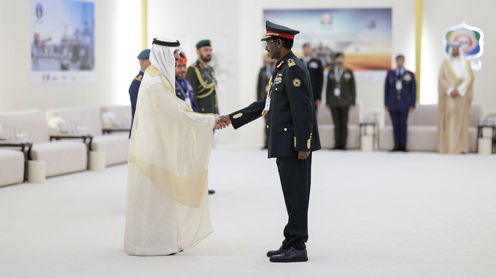 حمدان بن محمد يفتتح معرض «آيدكس» ويشيد بتطوّر الصناعات الدفاعية في الإمارات