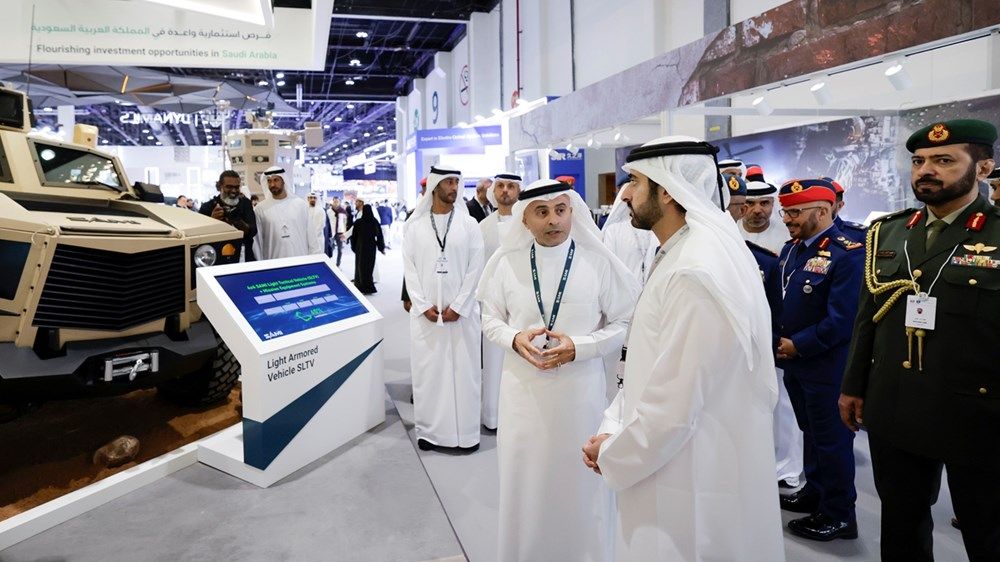 حمدان بن محمد يفتتح معرض «آيدكس» ويشيد بتطوّر الصناعات الدفاعية في الإمارات