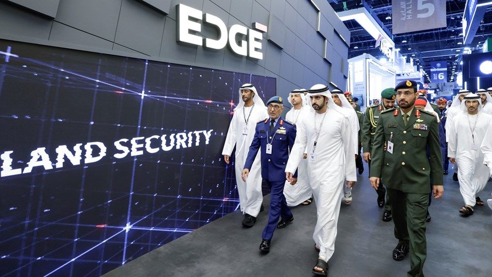 حمدان بن محمد يفتتح معرض «آيدكس» ويشيد بتطوّر الصناعات الدفاعية في الإمارات