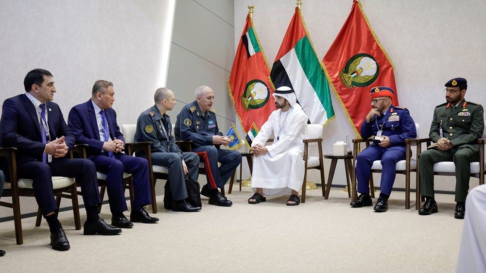 حمدان بن محمد يلتقي وزير الدفاع الكازاخستاني