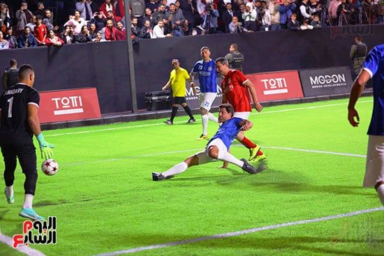 فوز أساطير العالم على الأساطير المصريين بركلات الترجيح 6-5.. صور