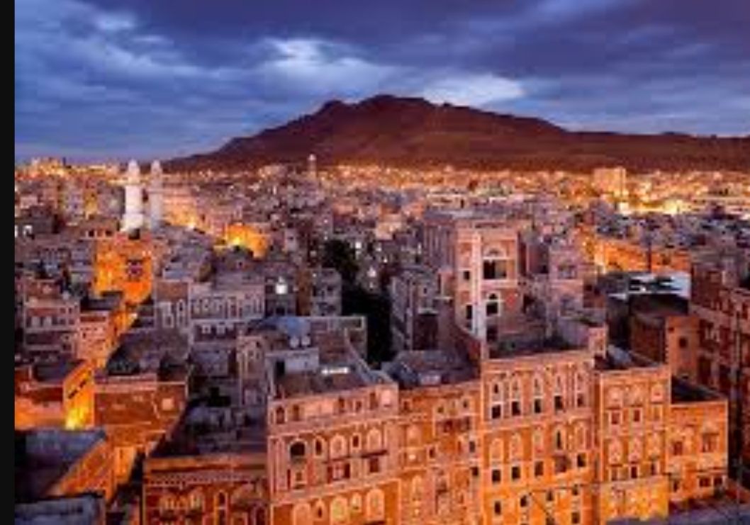 مسؤول حكومي يتحدث عن "جولاني صنعاء "