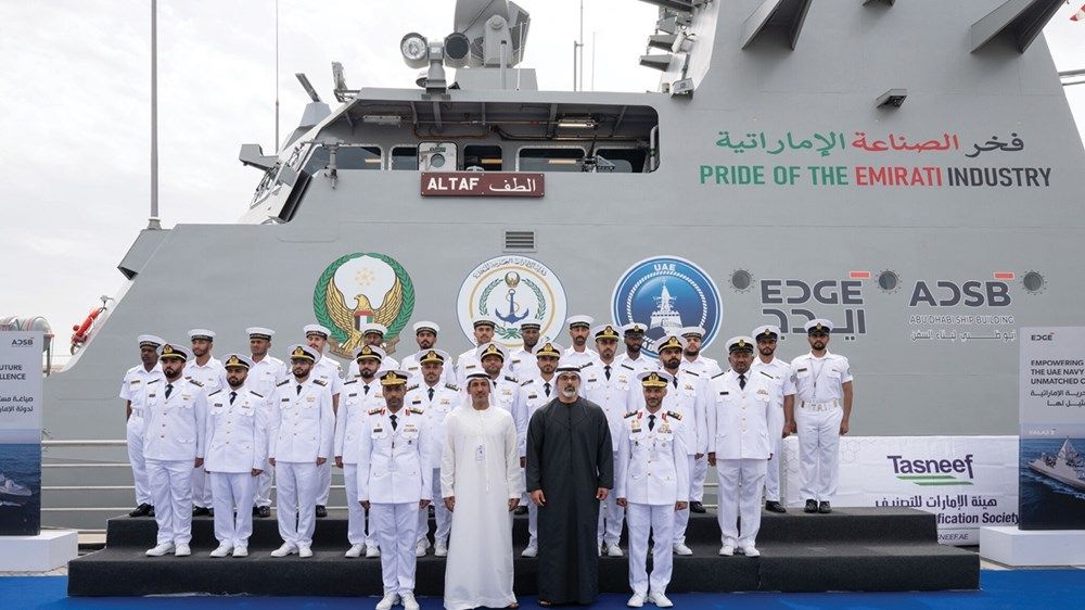 خالد بن محمد بن زايد يشهد جانباً من فعاليات اليوم الثاني من معرضَي "آيدكس" و"نافدكس" 2025