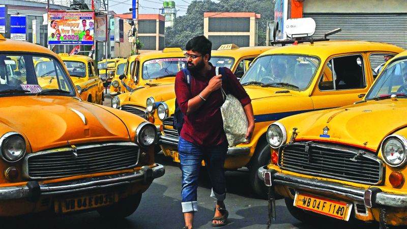 الامارات | كالكوتا الهندية تحيل سيارات الأجرة الصفراء إلى التقاعد