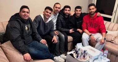 زيزو يزور لاعب الإسماعيلى بعد جراحة وتر أكيليس.. صورة