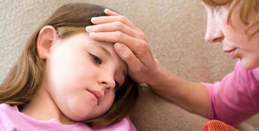 طبيب يكشف عن 6 أعراض خطيرة تظهر على الأطفال.. احذري تجاهلها