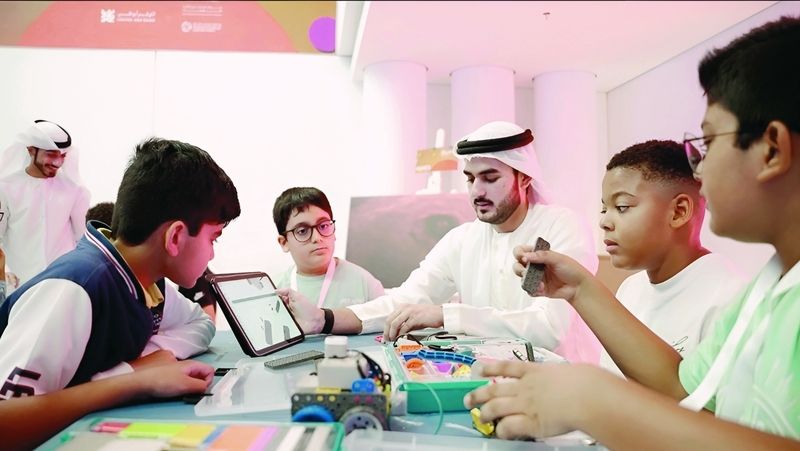 الامارات | «العائلة الرقمية المبتكرة» مبادرة جديدة لتنمية مهارات الأبناء