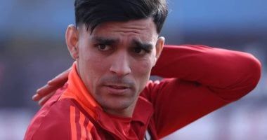 أشرف بن شرقي يقترب من تدعيم الأهلي فى قمة الدوري أمام الزمالك