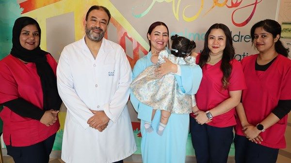 مستشفى سلمى لرعاية الأطفال ينجح في علاج رضيعة شخصت بمرض اعوجاج المفاصل الخلقي