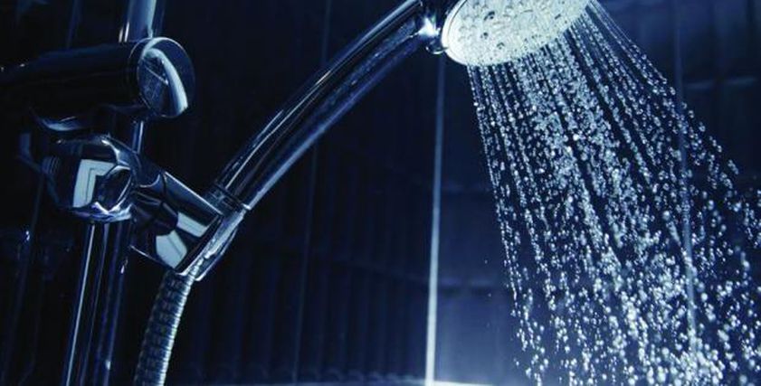 فوبيا الاستحمام.. سبب غريب وراء الخوف من لمس المياه