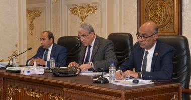 "قوى عاملة النواب" تشكر الرئيس السيسي لحرصه على سرعة إصدار قانون العمل