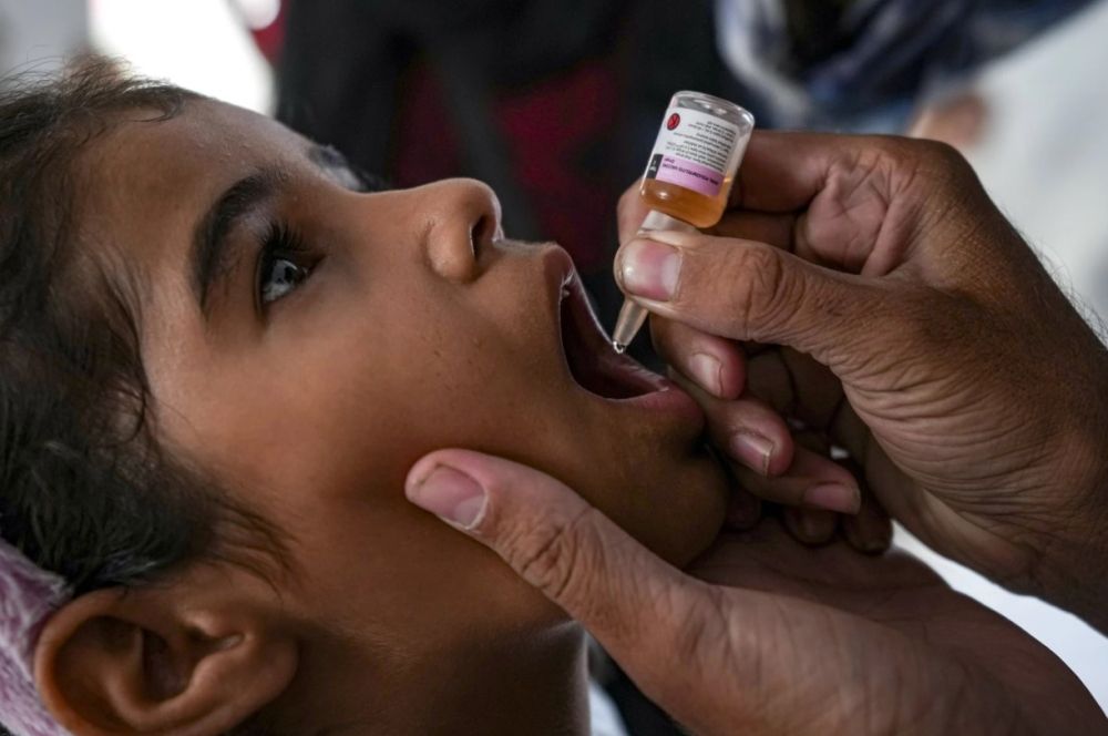 "الصحة العالمية" تطلق حملة تطعيم ضد شلل الأطفال في قطاع غزة