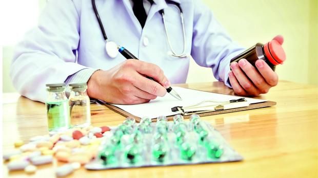 كيف ينظم المرضى مواعيد الأدوية خلال الصيام؟ اتبع هذه النصائح