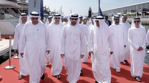 حمدان بن محمد يزور معرض دبي العالمي للقوارب 2025