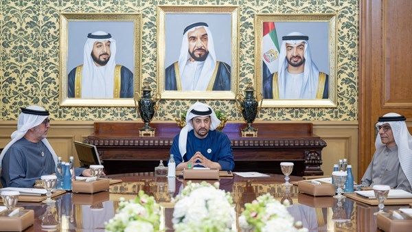 حمدان بن زايد: الهلال الأحمر أكثر عطاء وتميزاً في عام المجتمع