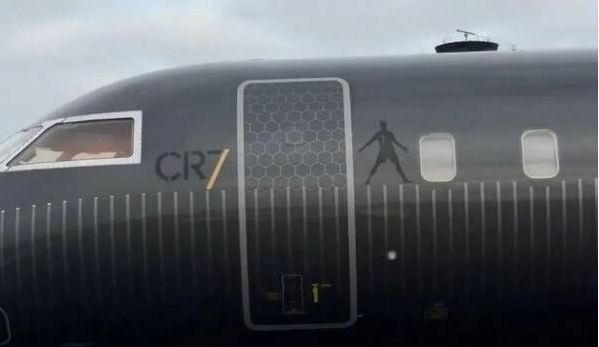 الامارات | عطل خطير في طائرة كريستيانو رونالدو